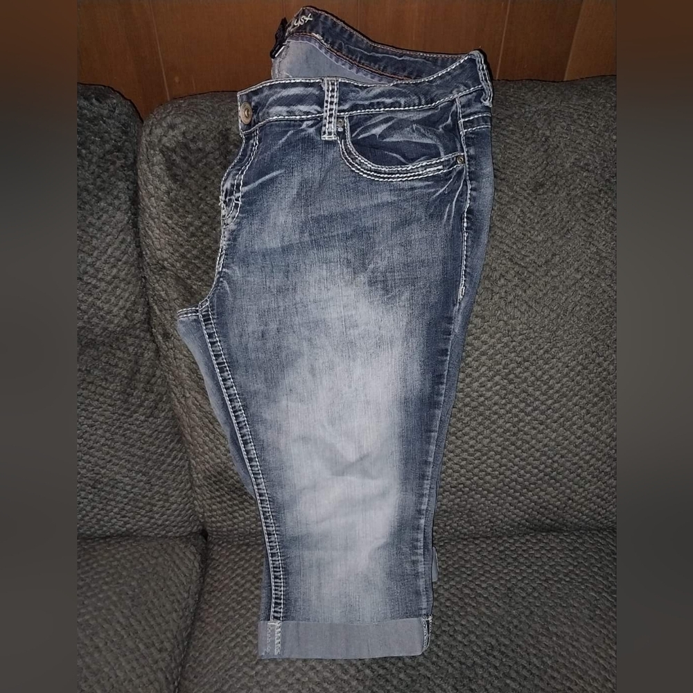 Women's capris